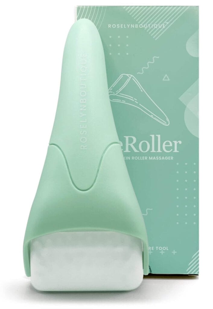 Ice face roller for puffyness and freshening the skin
