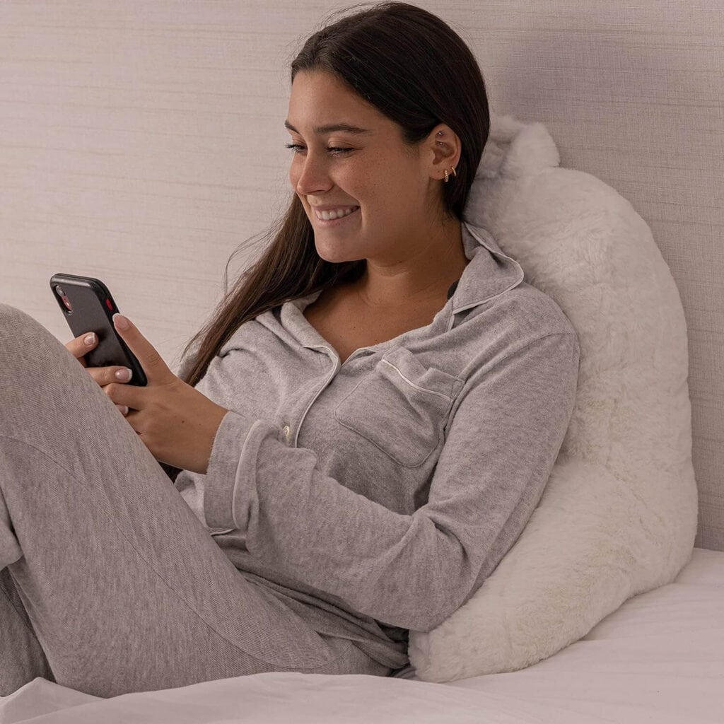 fuzzy neutral reading pillow with adjustable filling for teens