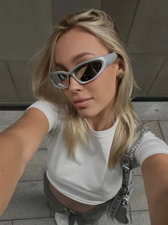 Silver fashion sunglasses 90's look Y2K look