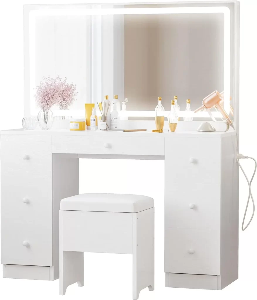 Cute vanity desk on Amazon