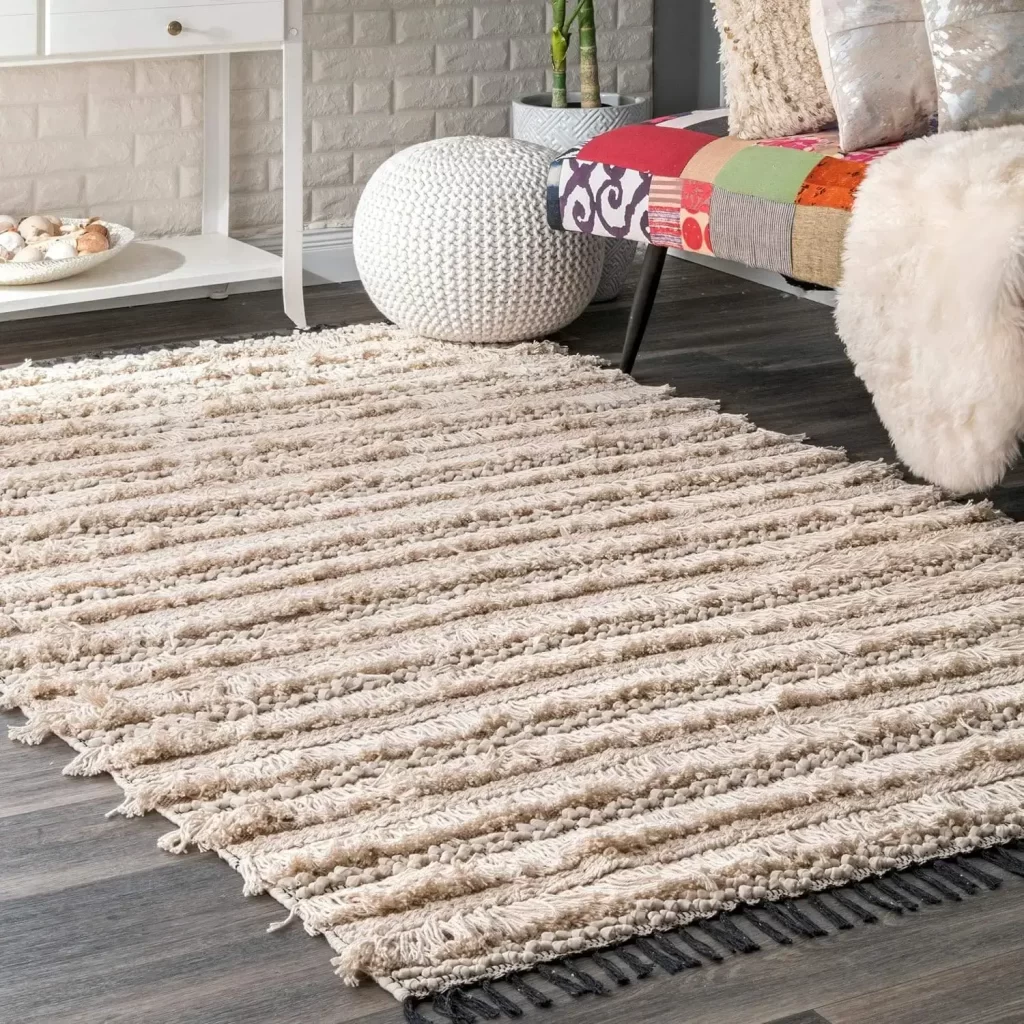 Neutral shag rug for dorm room