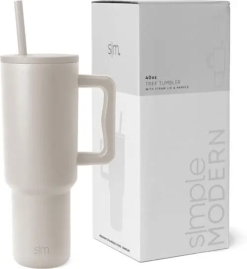 Simple Modern cup is great for students because it keeps your drinks cold all day