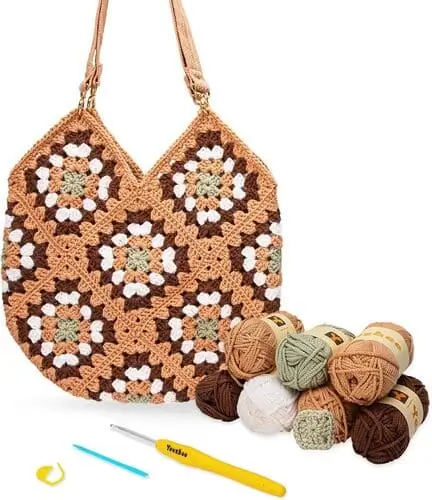 Beginners crochet purse kit makes a great christmas gift for sister in college