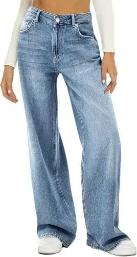 Baggy oversized light blue denim jeans for denim on denim outfits for fall outfits 2024