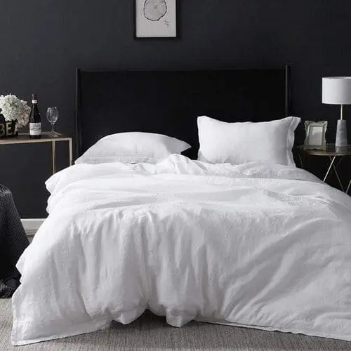 Incredible white linen duvet set available on Amazon, perfect for a cozy and stylish bedroom makeover. Ideal for modern bedroom ideas with a fresh, minimalist look.