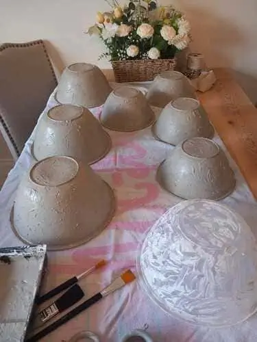 Easy DIY Christmas bells you can easily recreate at home this Christmas. Coat plastic bowls in textured spray paint to easily make large bells