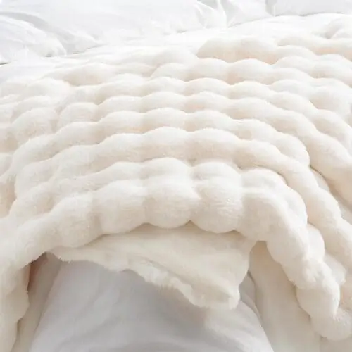 Neutral bubble blanket perfect for tik tok gifts