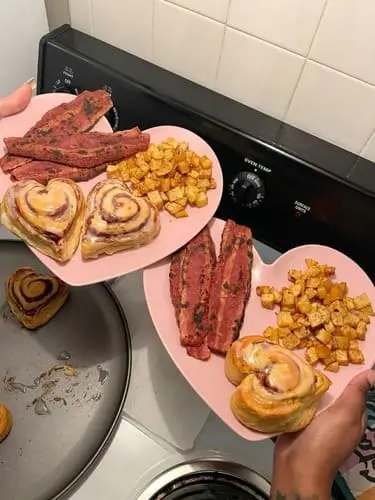 Shape your cinnamon rolls into a cute heart shape for Valentine's day heart shaped cinnamon rolls